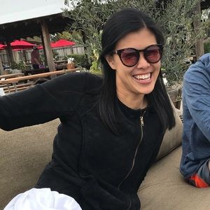 Meet your Posher, Lisa